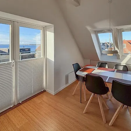 Semesterbostad Awesome In With House Sea View