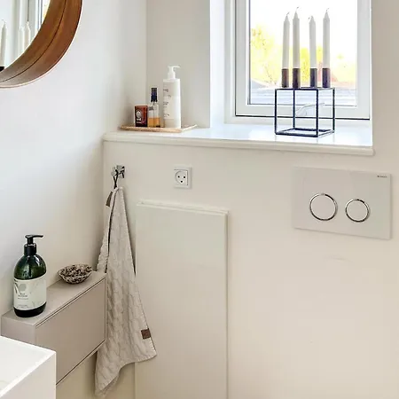 Awesome In With House Sea View Casa de Férias Egernsund