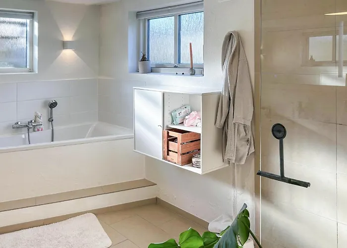 Awesome In With House Sea View *